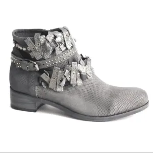 NIB Italian Leather Ankle Boots OVYE by Cristina Lucchi Size 40 (9.5-10)