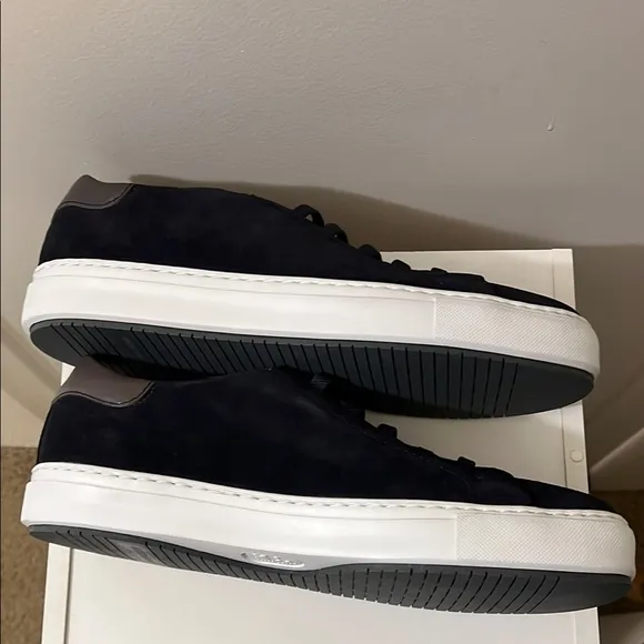 NIB Johnston &amp; Murphy Anson Lace to Toe Suede Sneakers