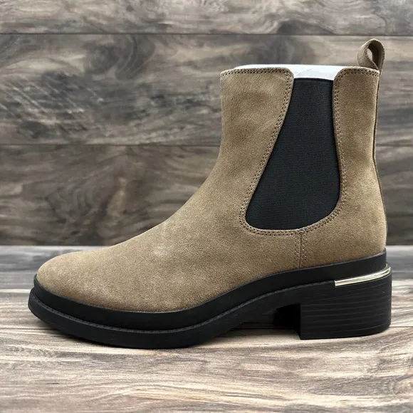 NIB Kenneth Cole Levon 2.0 Welt Chelsea Suede Ankle Boots Bootie Dark Taupe 8.5M