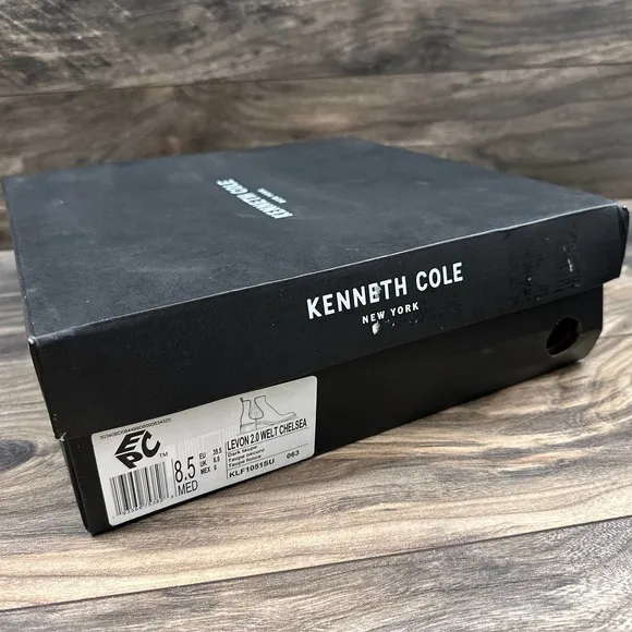 NIB Kenneth Cole Levon 2.0 Welt Chelsea Suede Ankle Boots Bootie Dark Taupe 8.5M