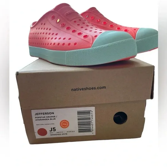 NIB Native Jefferson in Popstar Orange/Hydrangea Blue Shoes J5