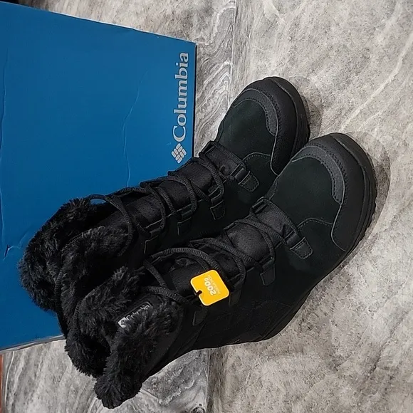 NIB (New in Box) Women's Columbia Ice Maiden Winter Waterproof Boots