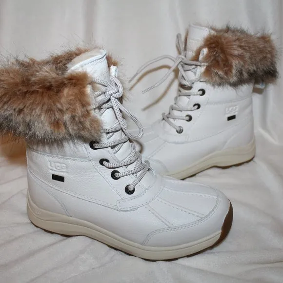 NIB UGG ADIRONDACK III WOMEN'S LEATHER FUR TRIMMED‎ SHEARLING LINED BOOTS