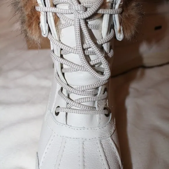 NIB UGG ADIRONDACK III WOMEN'S LEATHER FUR TRIMMED‎ SHEARLING LINED BOOTS