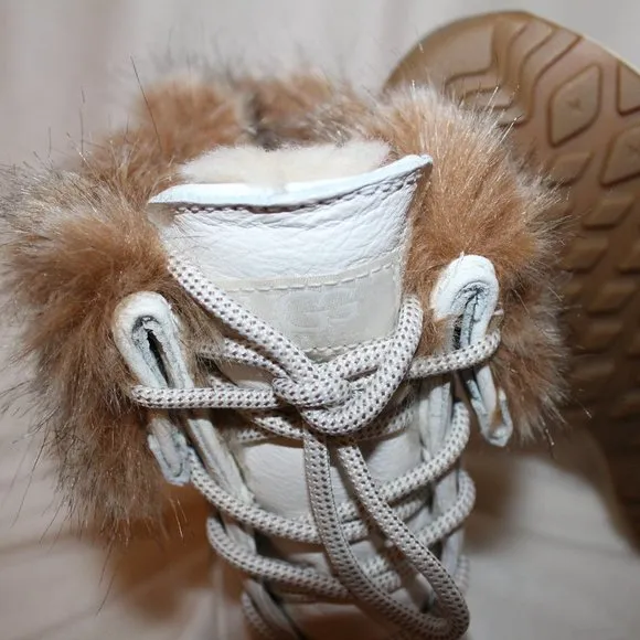 NIB UGG ADIRONDACK III WOMEN'S LEATHER FUR TRIMMED‎ SHEARLING LINED BOOTS