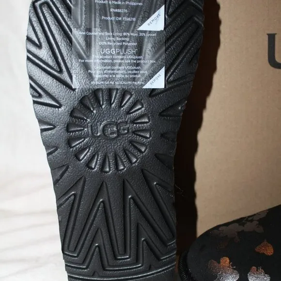 NIB UGG‎ WOMEN'S FLORAL METALLIC MINI SUEDE SHEARLING LINED BOOTS BLACK SILVER