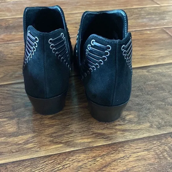 NIB Vince Camuto suede boots black 7.5