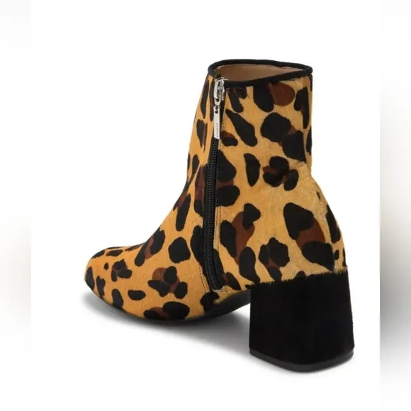 NIB🔥$290 Schutz Gorgeous Horsehair Booties🤩 with Dustbag Size 9 Trending