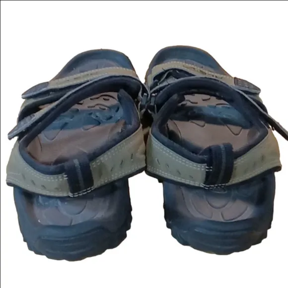 NIKE ACG MENS SANDALS GREEN WITH BLACK SIZE 8
