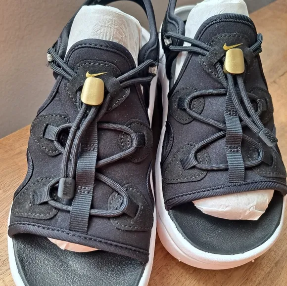 Nike Air Max KokoBlack Sandals Comfortable Chunky Size 7