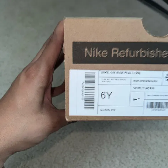 Nike Air Max Plus Big Kids Running Shoes Smoke Grey/ Black Size 6Y CD0609-019
