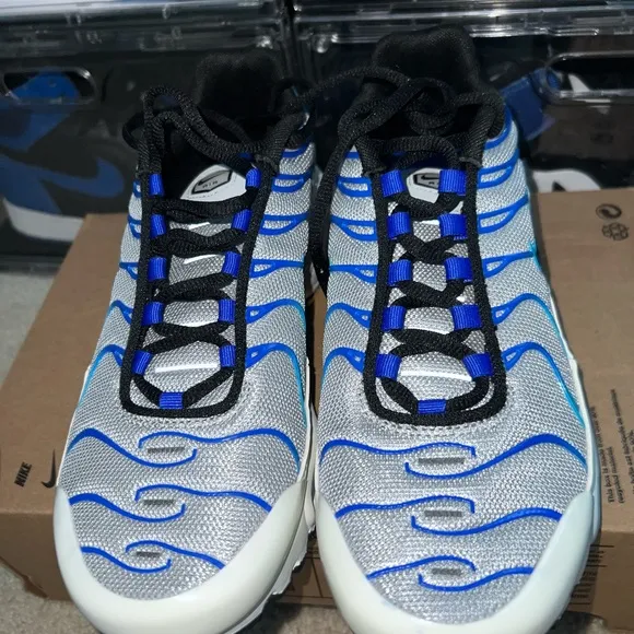 Nike Air Max Plus Big Kids Running Shoes Smoke Grey/ Black Size 6Y CD0609-019