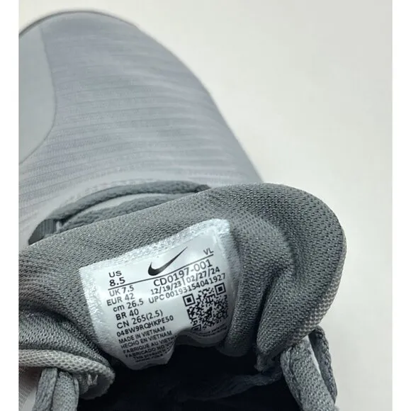 Nike Flex Control TR4 Mens 8.5 Gray Running Athletic Shoes Sneakers CD0197-001