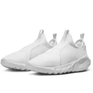 Nike Flex Runner 2 GS Triple White NIB 7Y