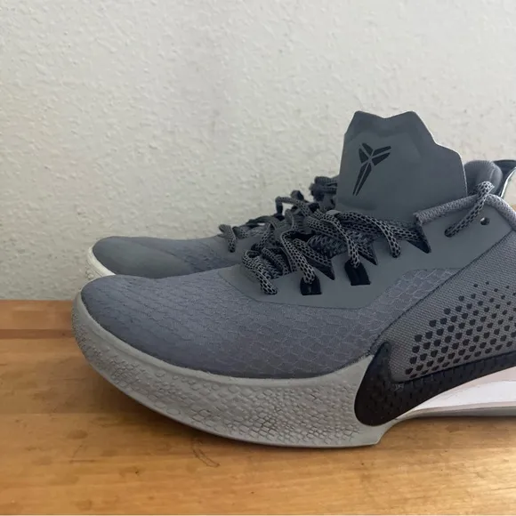 Nike Mamba Fury Cool Grey CK6632-001 Mens Rare Kobe Bryant KB24 Sz 9