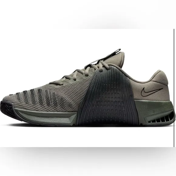 Nike Metcon 9 Men's Size 6.5 Army Green Black Gym Training nby Shoes DZ2617 301