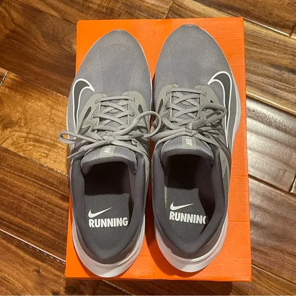 Nike Quest 3 'Light Smoke Grey' Running Shoe
