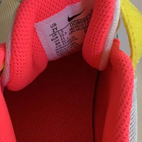 Nike shoes GIRLS Kids Kyrie Flytrap Basketball Shoes DQ8093-100