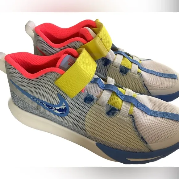 Nike shoes GIRLS Kids Kyrie Flytrap Basketball Shoes DQ8093-100