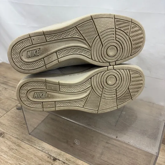 NIKE SNEAKER HOODIE SUEDE WOMEN'S BEIGE BOOTS Size 7 (366449-022)