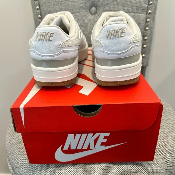 Nike Women’s Gamma Force Low Top Casual Sneakers, DX9176-103, Size: 8.5