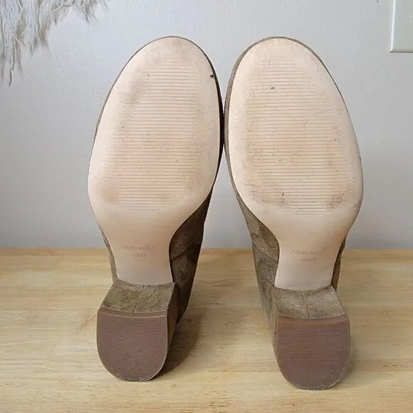 Nine West Quarryn Suede Zipper Back Snap Heeled Ankle Boots Tan Size 6.5