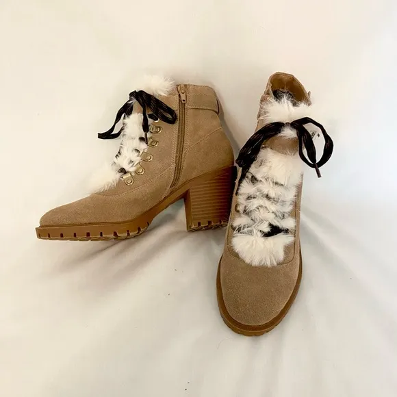 Nine West Tan Suede Ankle Boots with Faux Fur Trim size 7. Real leather.
