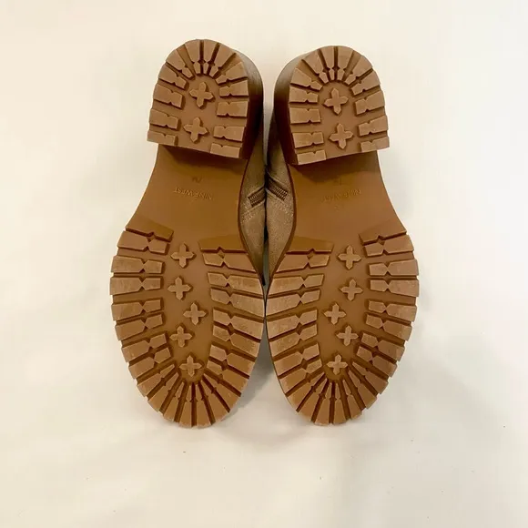 Nine West Tan Suede Ankle Boots with Faux Fur Trim size 7. Real leather.