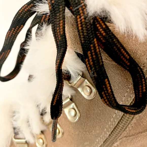 Nine West Tan Suede Ankle Boots with Faux Fur Trim size 7. Real leather.