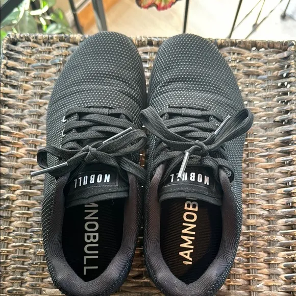 NOBULL MENS OUTWORK BLACK SNEAKERS SIZE 5 WOMENS SIZE 6.5