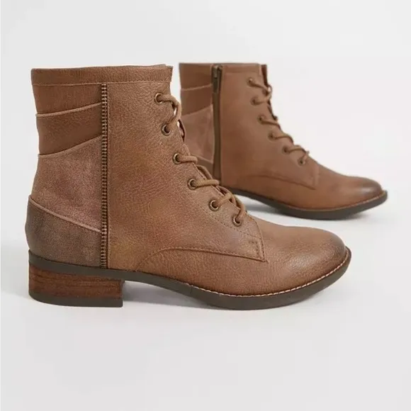 Not Rated Shoes Lace up combat boots - New! Never worn Tan/Brown sized zipper