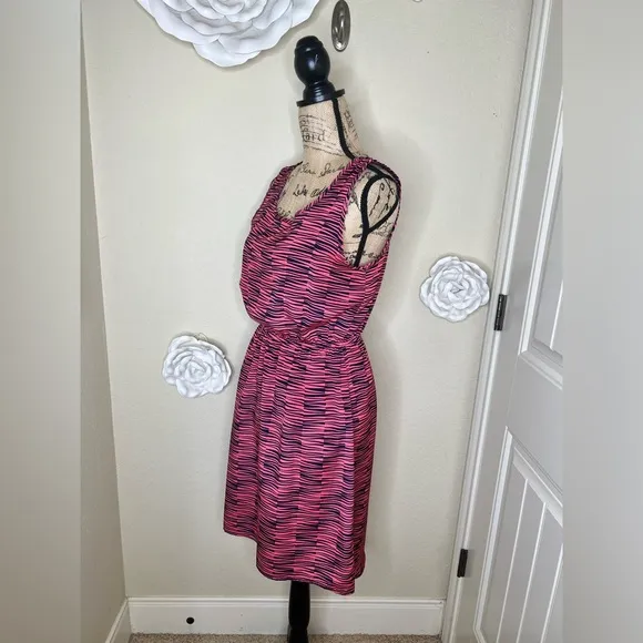 NTM: Needle &amp; Thread Hi Lo Sleeveless Pink &amp; Navy Abstract Stripe Dress Sz M