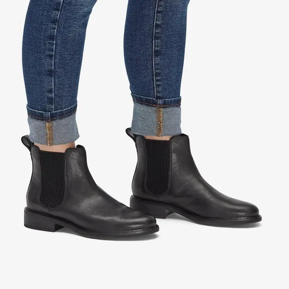 NWOB Clarks Cologne Arlo 2 Black Leather Boots