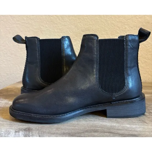 NWOB Clarks Cologne Arlo 2 Black Leather Boots