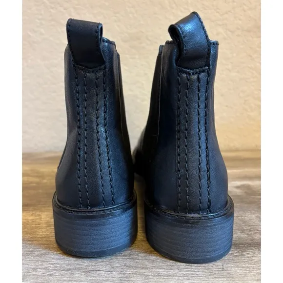 NWOB Clarks Cologne Arlo 2 Black Leather Boots