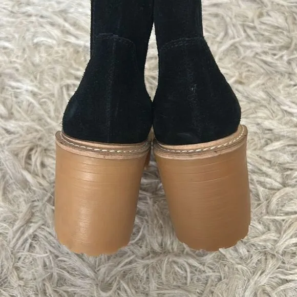 NWOB Jeffrey Campbell Tuckee Lug Sole Ankle Boots in Black Suede Honey size 7