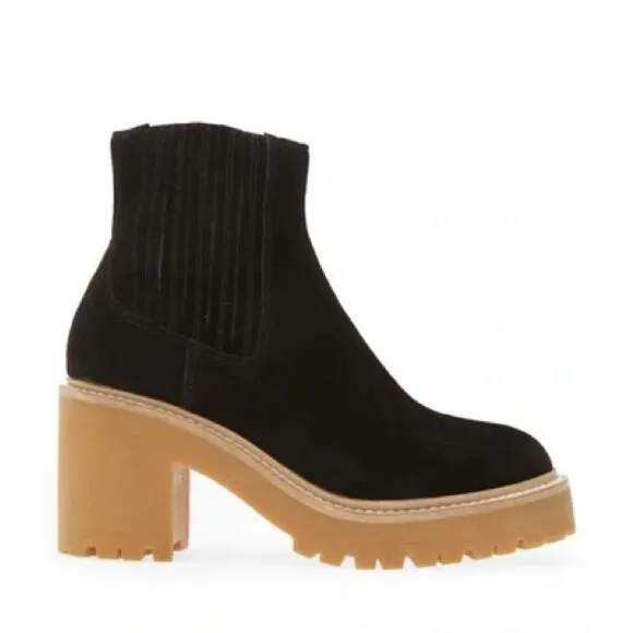 NWOB Jeffrey Campbell Tuckee Lug Sole Ankle Boots in Black Suede Honey size 7
