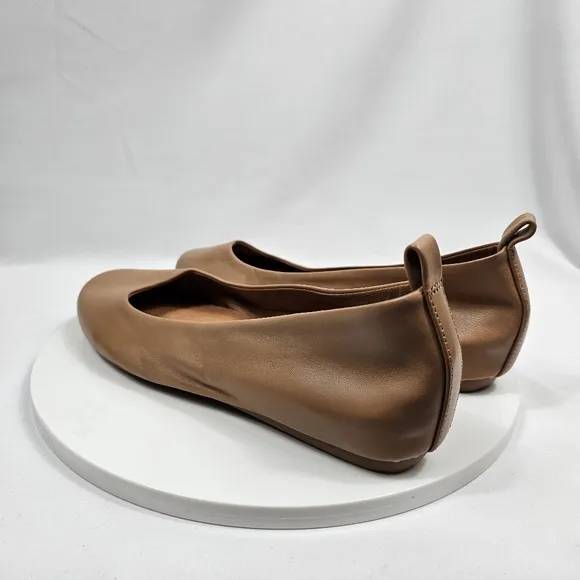NWOT Andre Assous Nalah Ballet Flat Shoe Leather Slip-On Round Toe Brown 9.5