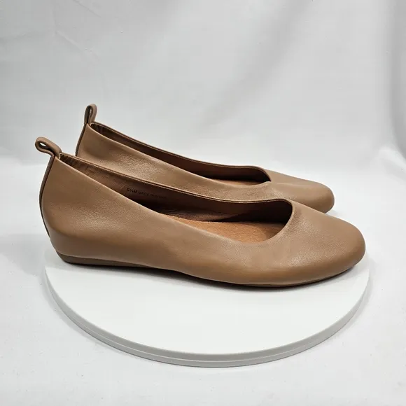 NWOT Andre Assous Nalah Ballet Flat Shoe Leather Slip-On Round Toe Brown 9.5