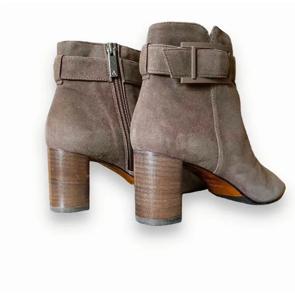 NWOT Aquatalia Vanie Weatherproof Boots Sz 7.5B Brown Suede High Heel Bootie