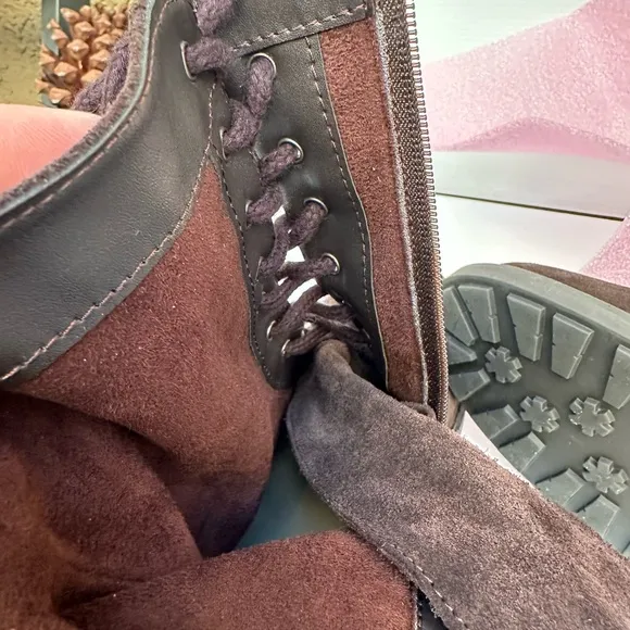 NWOT Clarks Orinoco 2 Boots Suede Lace Up Combat Booties Brown Women Size 9