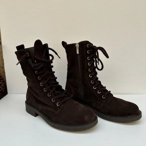 NWOT Clarks Orinoco 2 Boots Suede Lace Up Combat Booties Brown Women Size 9
