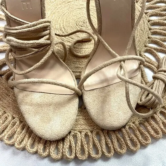 NWOT Femme Barely There Lace Up Heel Tan EU 36