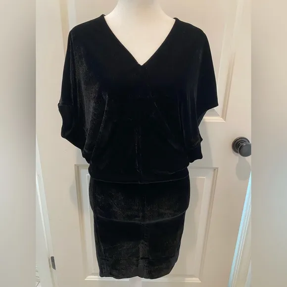 NWOT REISS Loretta Mini Dress in Black Velvet