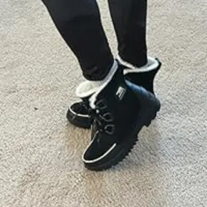 NWOT Sorel Tivoli IV Winter Boots 5.5 Black Firm Price