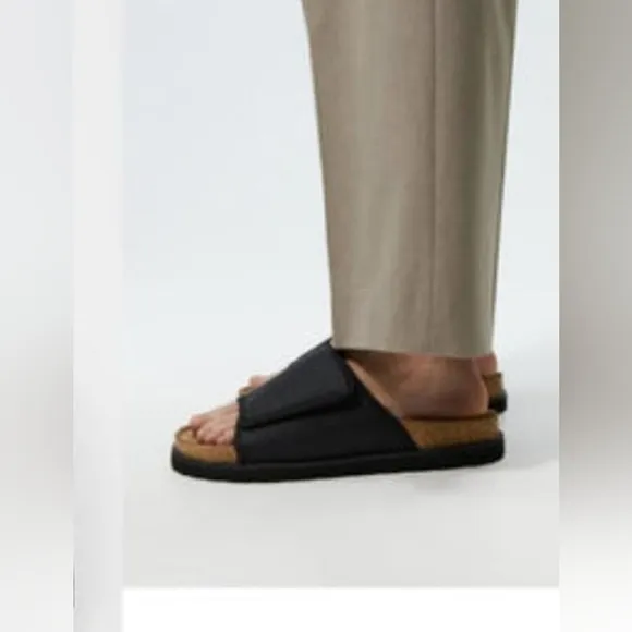 NWOT ZARA UNISEX SANDALS BLACK Size 43