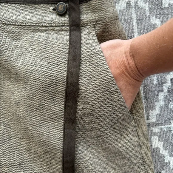 NWT 4 Charlotte Ronson Wrap Mini Skirt Tweed Twill Brown Tan faux suede pockets