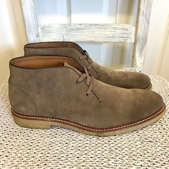 NWT Blake McKay Toby Leather Chukka boots