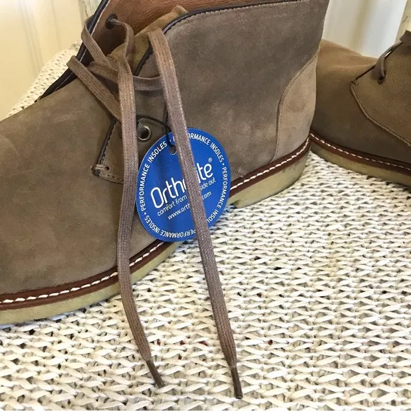 NWT Blake McKay Toby Leather Chukka boots