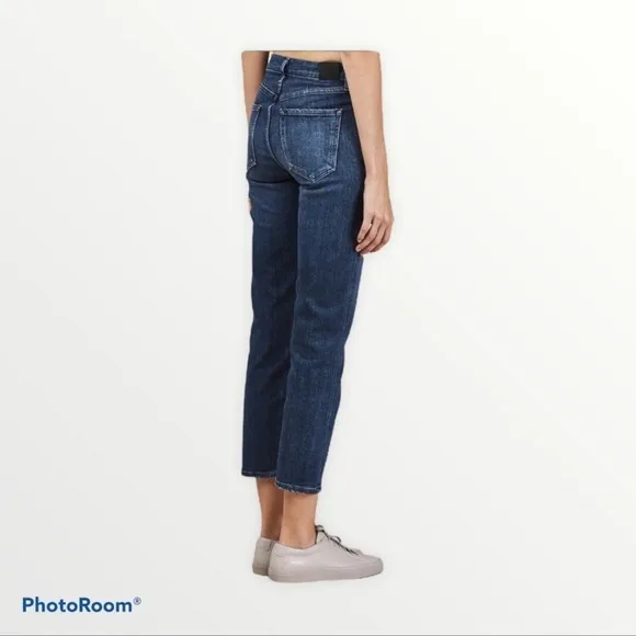 NWT GOLDSIGN x REVOLVE Semi Fit High Rise Slim Straight Jean, Size 24